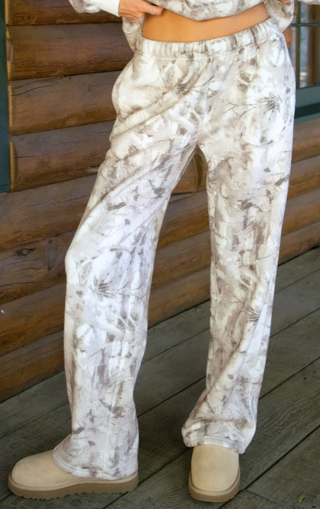 PJ31167-AVERY Camo Sweatpants (image 2 of 5)