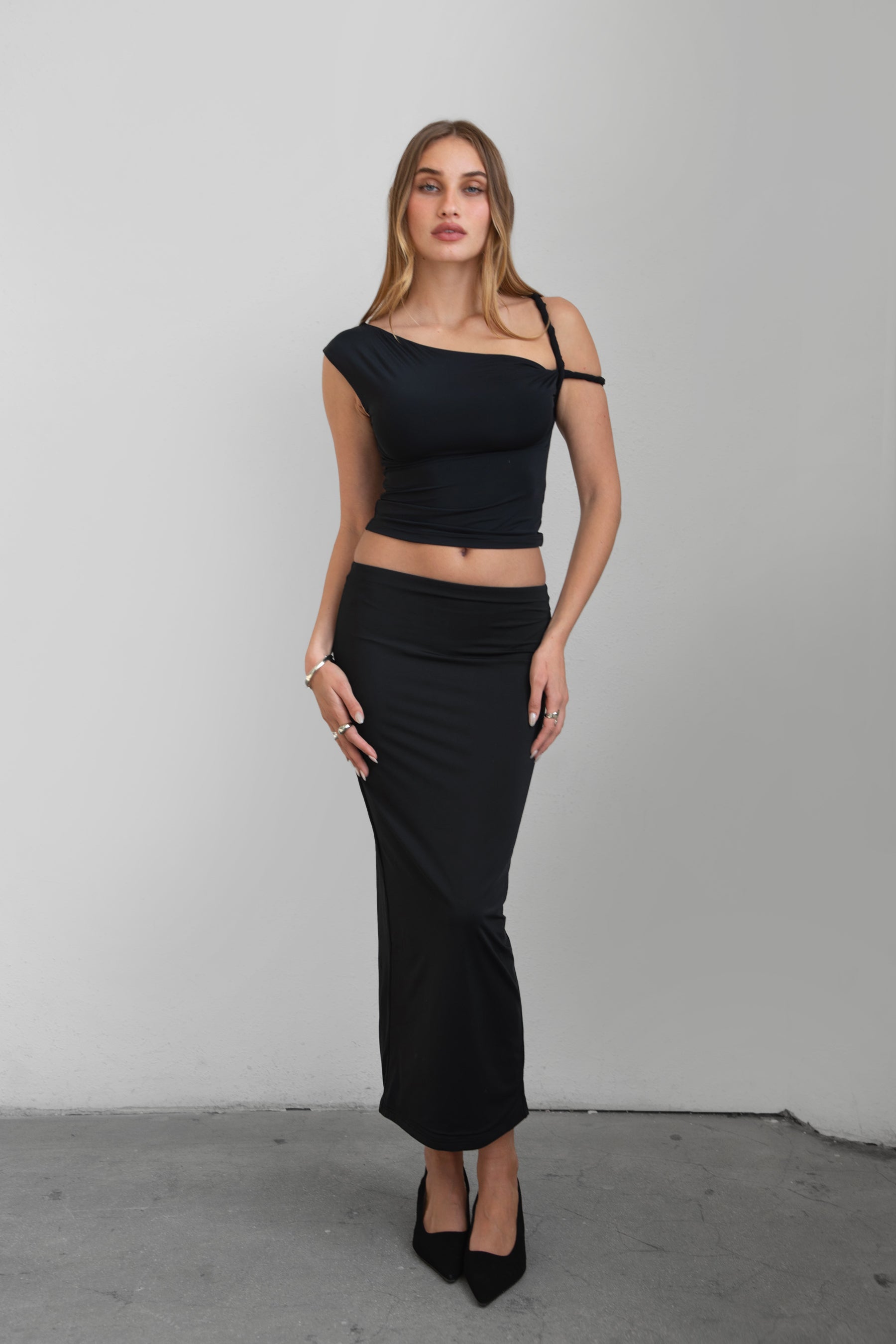 SH30983-ELOIS (image 2 of 4)