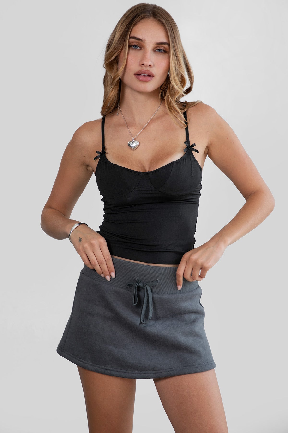TC30336-DENISE (image 1 of 4)