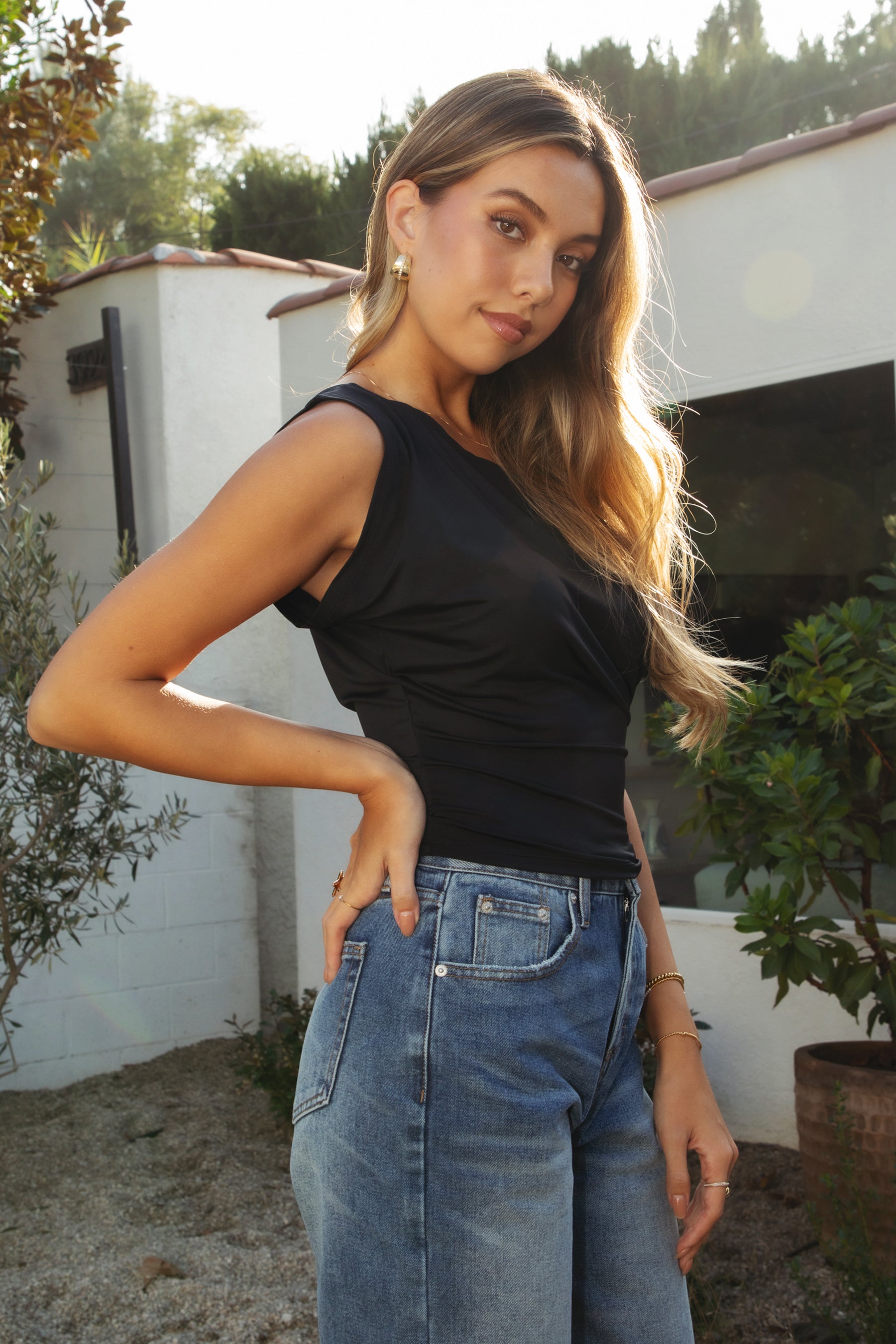 TC31874-ETOILE Top (image 3 of 5)