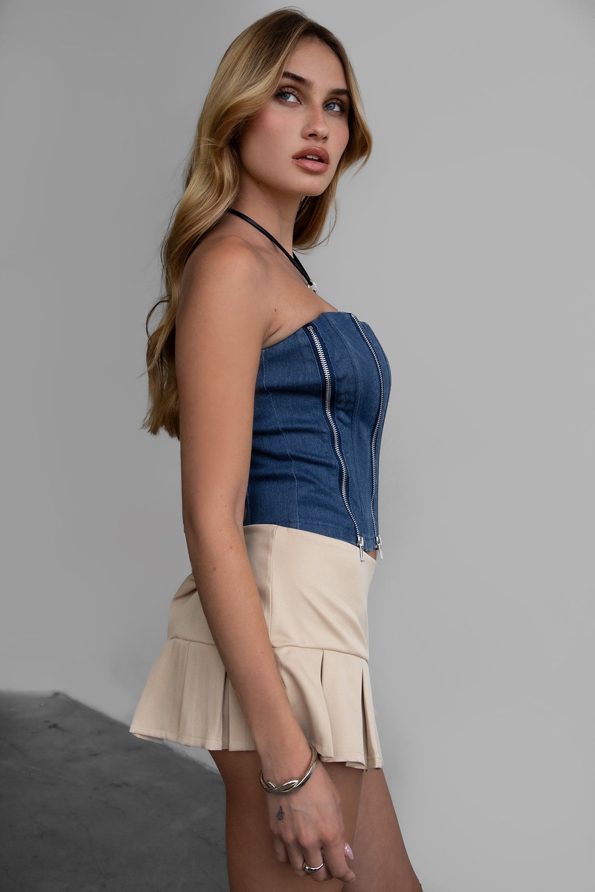TH30331-AMANDA (image 2 of 5)