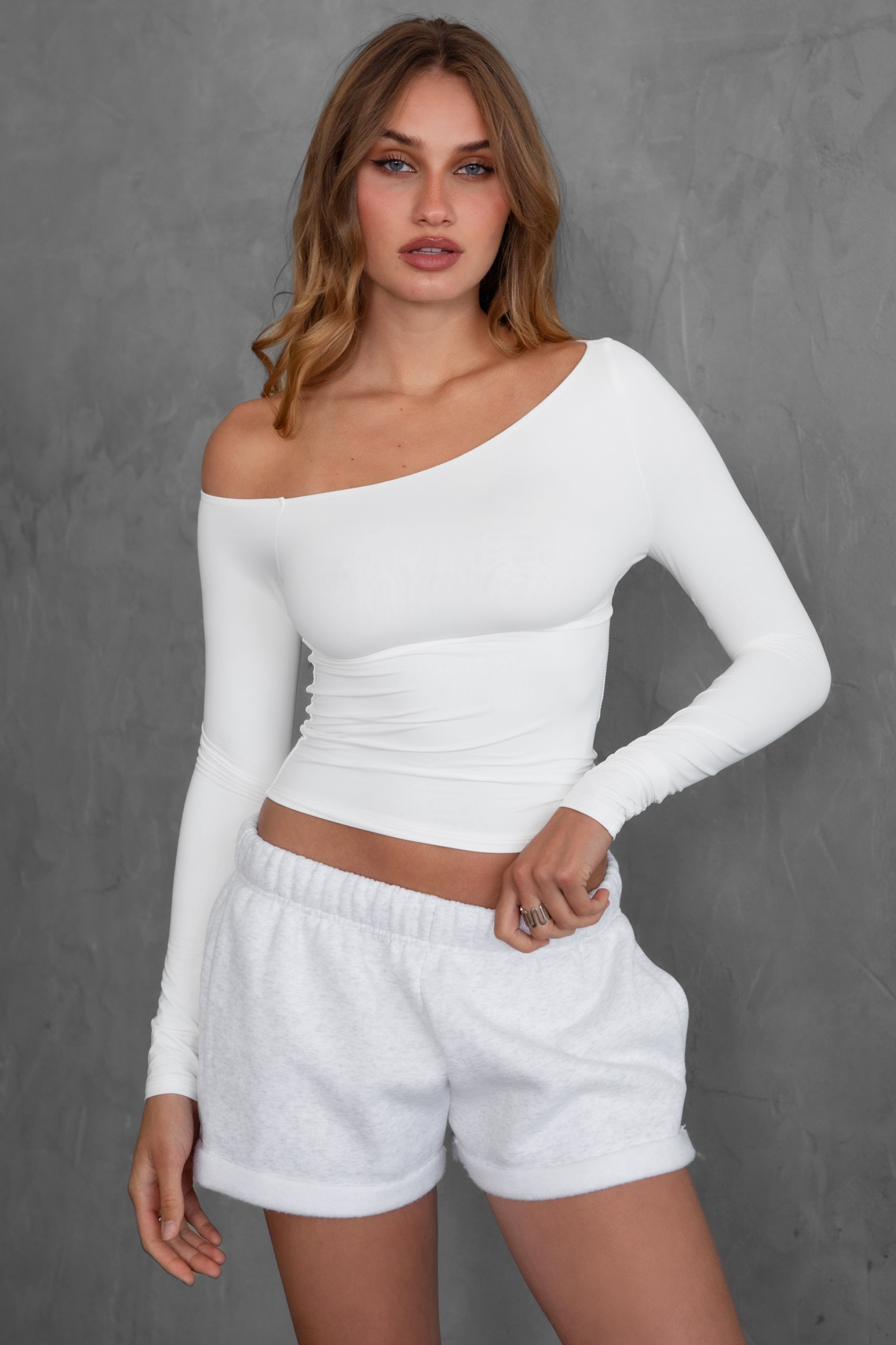 TH30538-AUDREE Top (image 1 of 4)