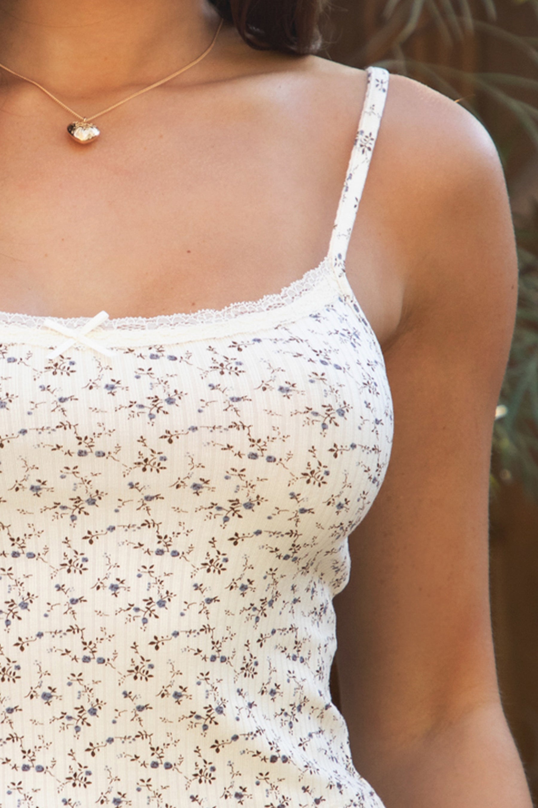 TH31984-LYNN Cami Top (image 2 of 5)